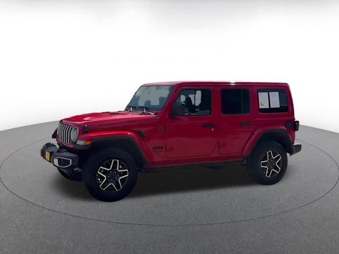 Used 2025 Jeep Wrangler Unlimited Sahara AWD/4WD image 3
