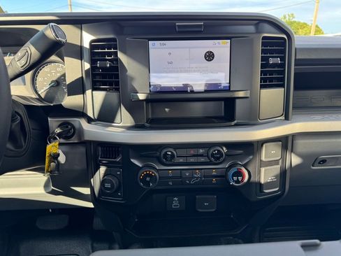 New 2026 Ford F250 XL w/ XL Chrome Package image 16