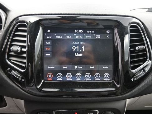Used 2020 Jeep Compass Limited w/ Luxury Seat Group AWD/4WD image 24