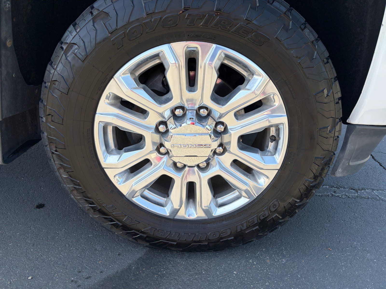 Used 2015 GMC Sierra 3500 SLT w/ Duramax Plus Package AWD/4WD image 30