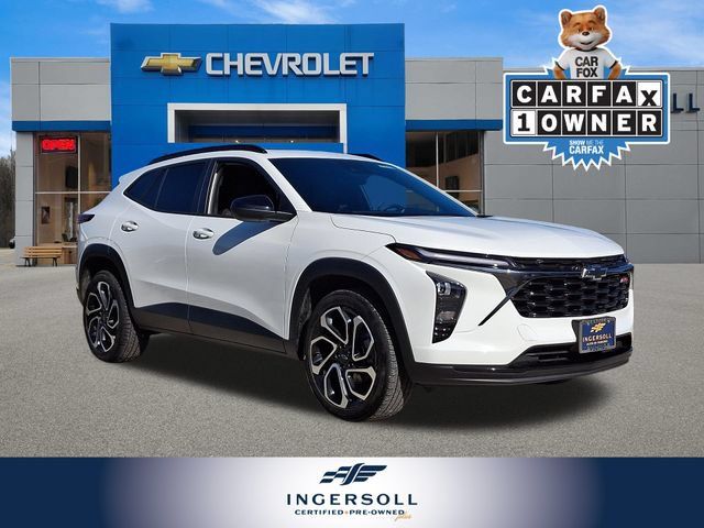 Used 2025 Chevrolet Trax RS w/ Sunroof Package FWD image 1