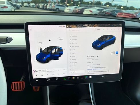 Used 2021 Tesla Model Y Long Range AWD/4WD image 18