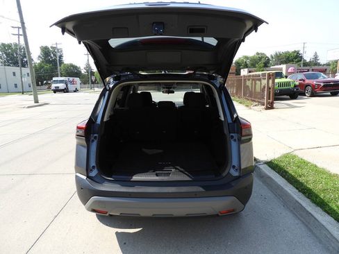Used 2023 Nissan Rogue S AWD/4WD image 21