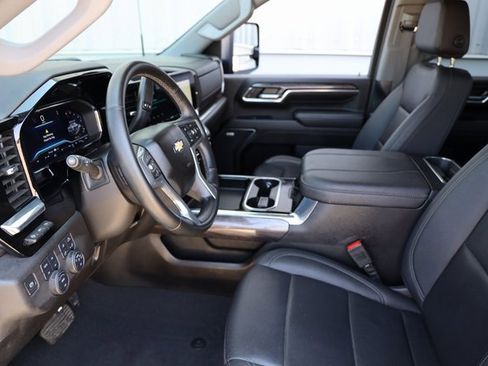 Certified 2024 Chevrolet Silverado 3500 LTZ w/ LTZ Premium Package image 11