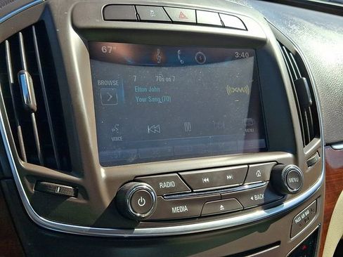 Used 2015 Buick Regal FWD image 18