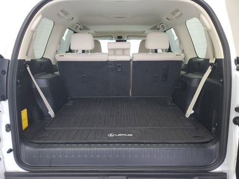 Used 2023 Lexus GX 460 Premium w/ Premium Package AWD/4WD image 10