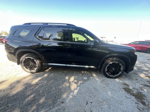 New 2026 Honda Pilot Touring image 4