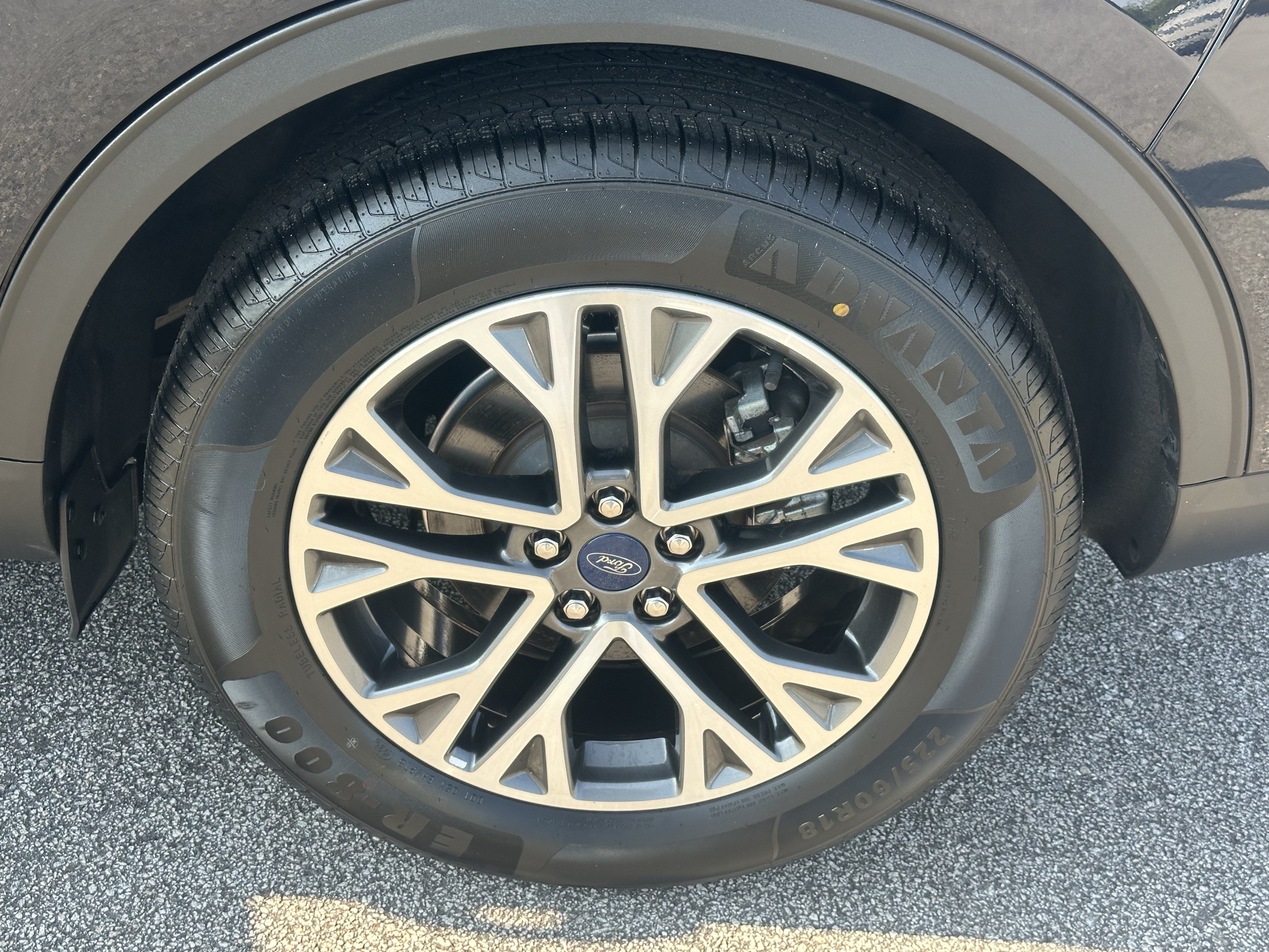 Used 2021 Ford Escape SEL w/ Technology Package FWD image 20
