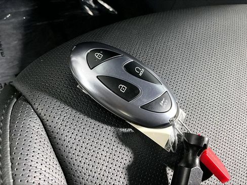 Used 2026 Hyundai Tucson Limited AWD/4WD image 10