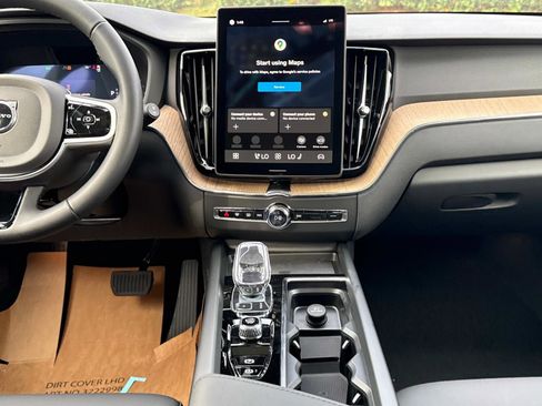 New 2026 Volvo XC60 B5 Plus w/ Climate Package AWD/4WD image 14