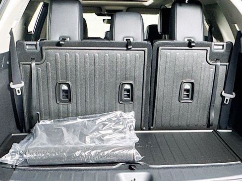 New 2026 Nissan Pathfinder Platinum w/ Cargo Package AWD/4WD image 24