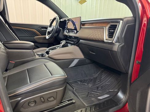 Used 2024 GMC Canyon Denali AWD/4WD image 27
