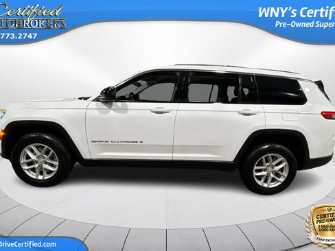 Used 2023 Jeep Grand Cherokee L Laredo image 9