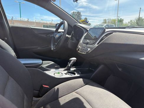 Used 2024 Chevrolet Malibu LT image 9