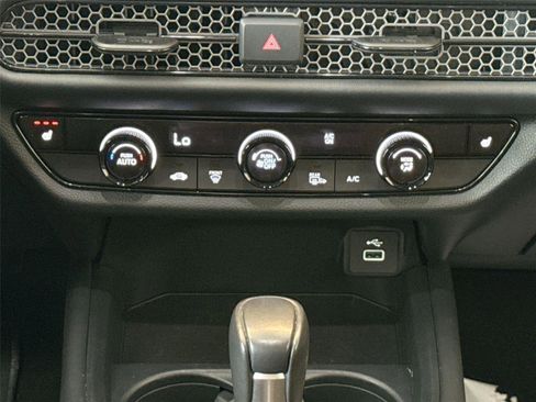Used 2023 Honda HR-V Sport image 16