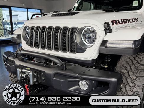 Used 2026 Jeep Wrangler Unlimited Rubicon AWD/4WD image 11