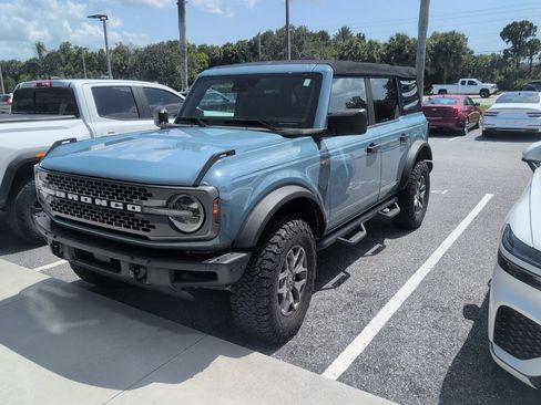 Used 2021 Ford Bronco Badlands AWD/4WD image 3