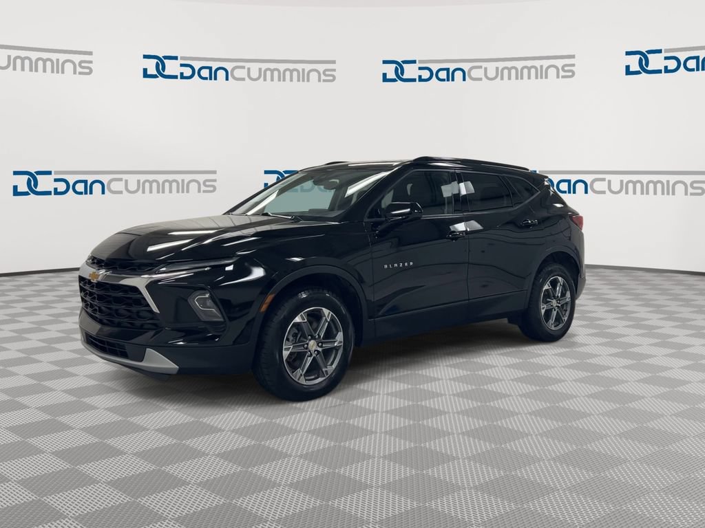 Used 2024 Chevrolet Blazer LT w/ Convenience Package FWD image 4