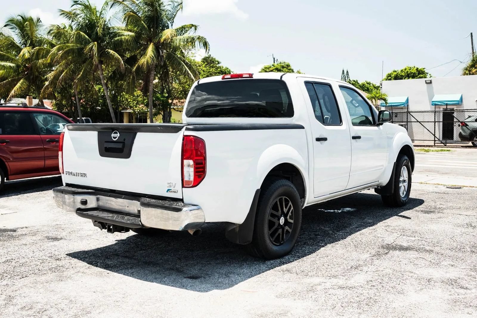 Used 2018 Nissan Frontier SV RWD image 5