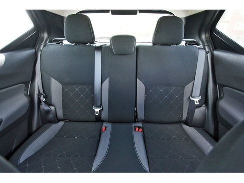 Used 2019 Nissan Kicks S image 16