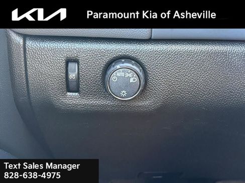 Used 2022 Chevrolet Colorado W/T image 27