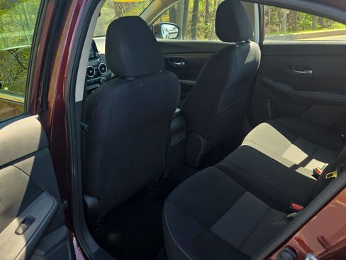 Used 2022 Nissan Sentra SV FWD image 23