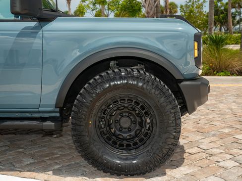 Used 2023 Ford Bronco 4-Door AWD/4WD image 11
