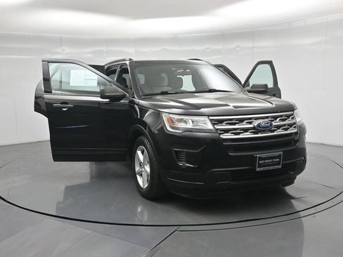 Certified 2018 Ford Explorer FWD image 30