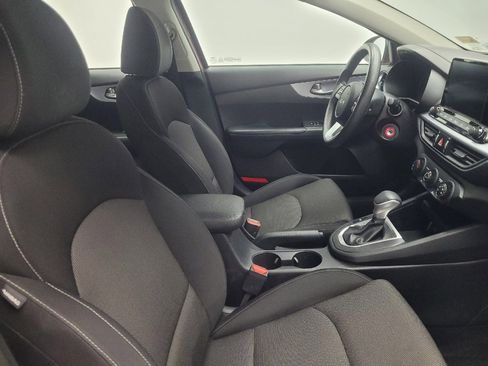 Used 2022 Kia Forte LXS FWD image 21