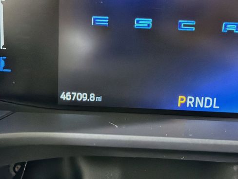 Used 2025 Ford Escape ST-Line FWD image 19