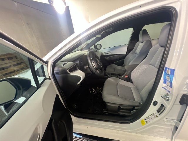 Used 2026 Toyota Corolla SE FWD image 14