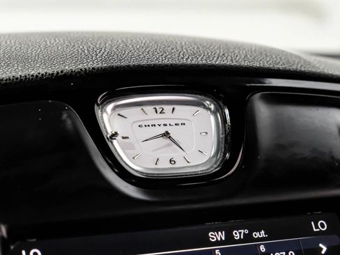 Used 2015 Chrysler 300 S w/ 300S Premium Group RWD image 36