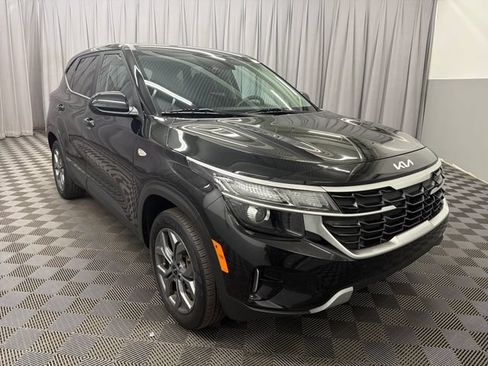 Certified 2024 Kia Seltos LX AWD/4WD image 4