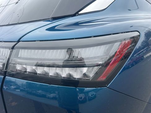 New 2026 Nissan Murano Platinum AWD/4WD image 16