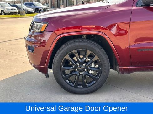 Used 2020 Jeep Grand Cherokee Altitude image 10