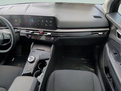 New 2026 Kia Sportage LX image 19