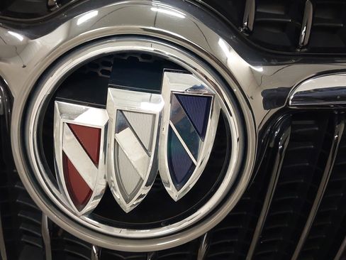 Used 2019 Buick Envision Essence image 31