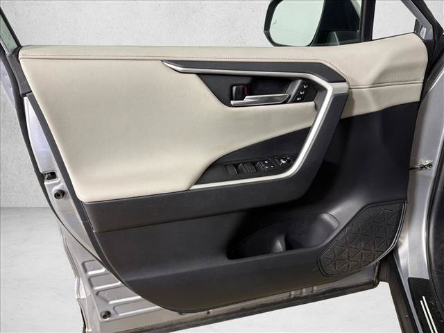 Used 2021 Toyota RAV4 Limited FWD image 12