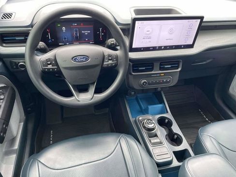 Used 2025 Ford Maverick XLT FWD image 4