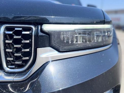 Used 2023 Jeep Grand Cherokee Summit image 3