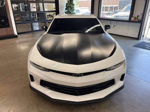 Used 2017 Chevrolet Camaro LT RWD image 18