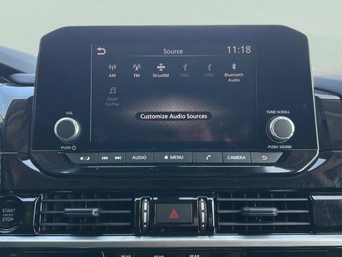 Used 2025 Nissan Pathfinder SV w/ SV Premium Package FWD image 20