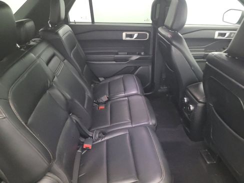 Used 2020 Ford Explorer XLT w/ Equipment Group 202A image 19
