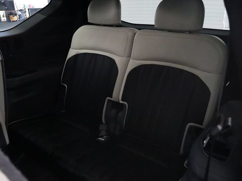 Certified 2024 Kia EV9 GT-Line AWD/4WD image 37