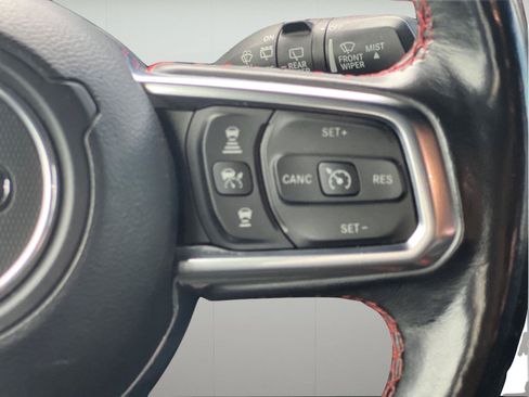 Used 2019 Jeep Wrangler Unlimited Rubicon AWD/4WD image 18