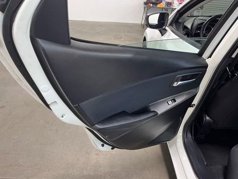 Used 2017 Toyota Yaris iA image 19