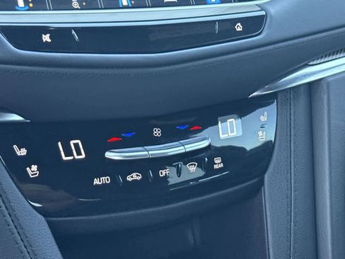 Used 2023 Cadillac XT5 Sportv w/ Platinum Package AWD/4WD image 23