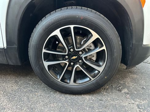 Used 2025 Chevrolet TrailBlazer LT image 28