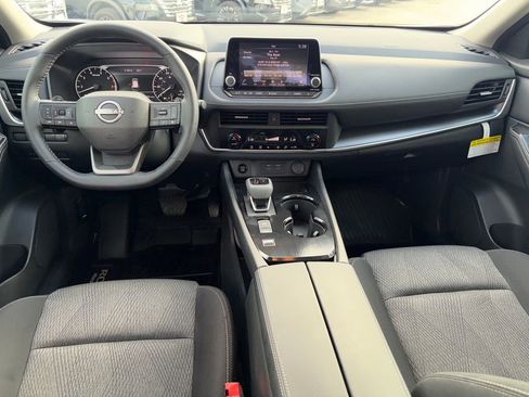 Used 2026 Nissan Rogue SV FWD image 21