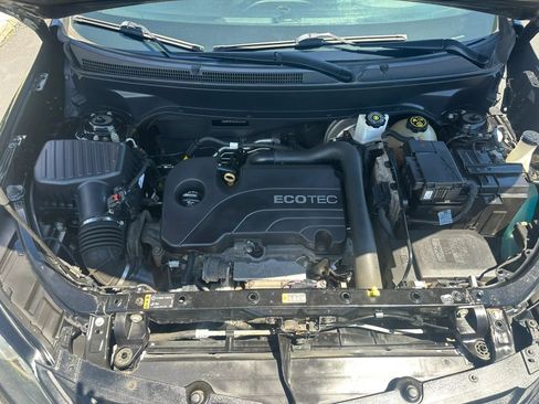 Used 2018 Chevrolet Equinox LT FWD image 8